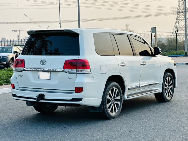 Toyota Land Cruiser 2008/ White LHD Petrol AT SUV 4WD view 30