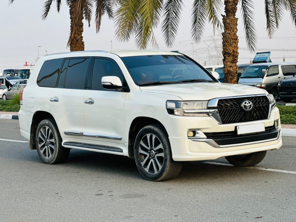 Toyota Land Cruiser 2008/ White LHD Petrol AT SUV 4WD view 32