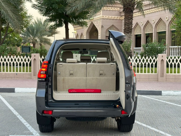 Toyota LAND CRUISER PRADO 2018/ Grey LHD Petrol AT SUV 4WD view 13
