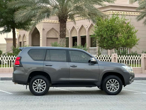 Toyota LAND CRUISER PRADO 2018/ Grey LHD Petrol AT SUV 4WD view 21