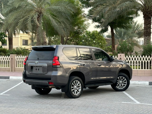 Toyota LAND CRUISER PRADO 2018/ Grey LHD Petrol AT SUV 4WD view 27