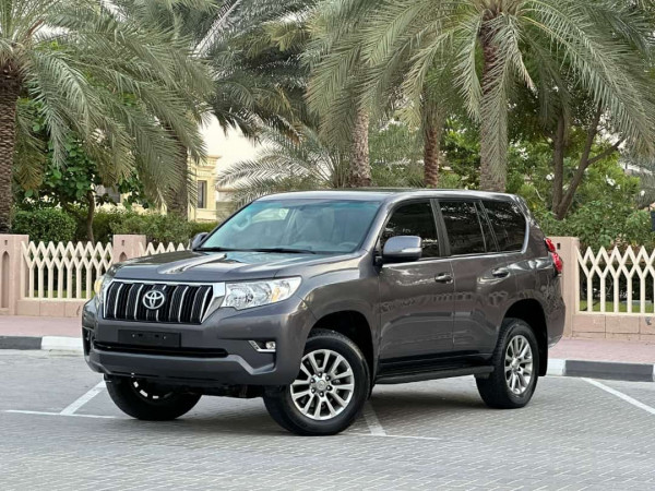 Toyota LAND CRUISER PRADO 2018/ Grey LHD Petrol AT SUV 4WD view 28