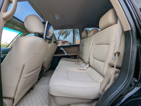 Toyota Land Cruiser 2008  Black LHD Petrol AT SUV 4WD view 9