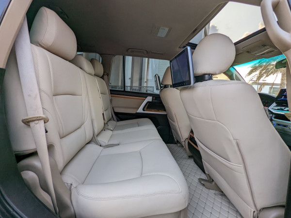 Toyota Land Cruiser 2008  Black LHD Petrol AT SUV 4WD view 11