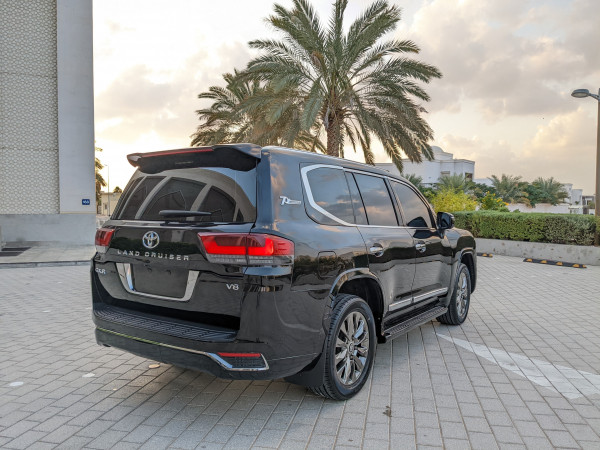 Toyota Land Cruiser 2008  Black LHD Petrol AT SUV 4WD view 26