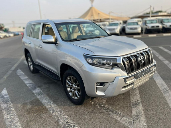 Toyota LAND CRUISER PRADO 2010  Silver LHD Petrol AT SUV 4WD