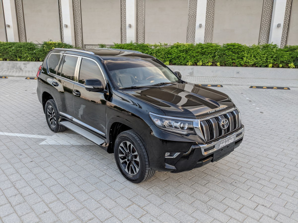 Toyota LAND CRUISER PRADO 2010  Black LHD Petrol AT SUV 4WD view 3