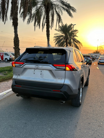 Toyota RAV 4 2020  Silver LHD Petrol AT SUV Crossover 2WD view 8