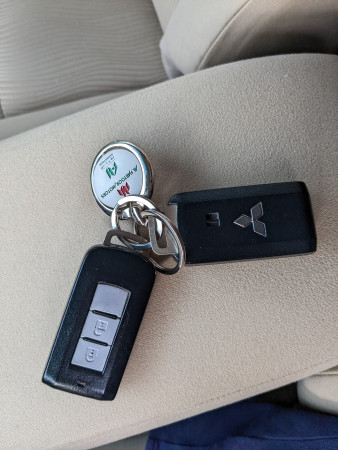 Mitsubishi Montero 2016  Maroon LHD Petrol AT SUV 2WD view 13