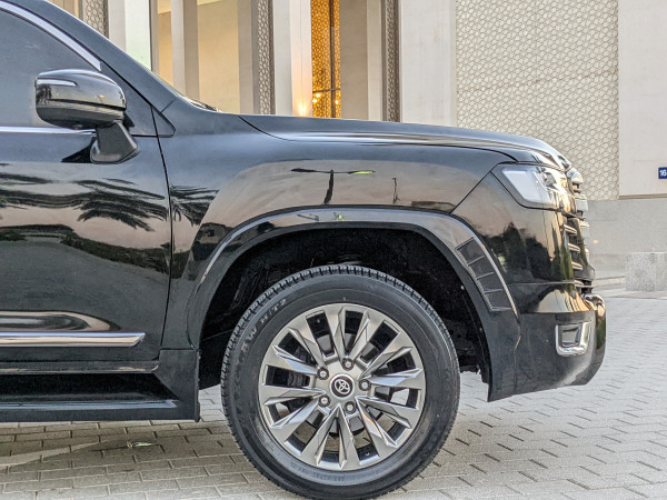 Toyota Land Cruiser 2010  Black LHD Petrol AT SUV 4WD