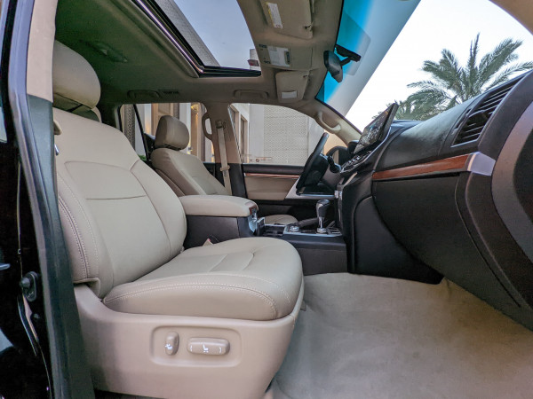 Toyota Land Cruiser 2010  Black LHD Petrol AT SUV 4WD view 6