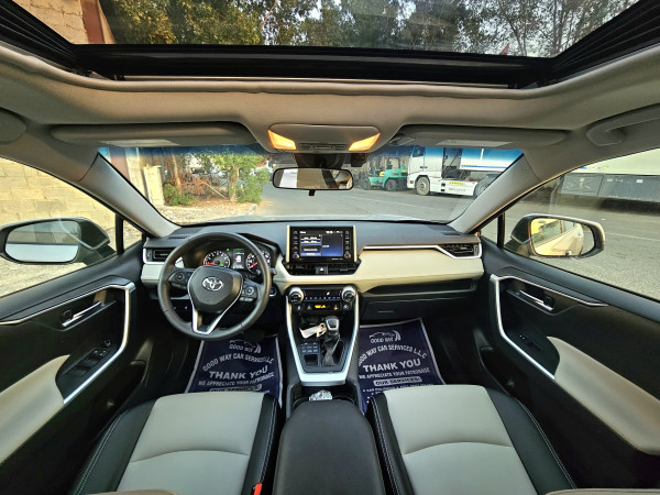 Toyota RAV 4 2020  Silver LHD Petrol AT SUV Crossover 4WD view 5