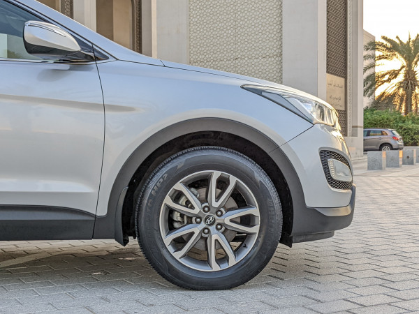 Hyundai Santa Fe 2013/ Silver LHD Petrol AT SUV 4WD