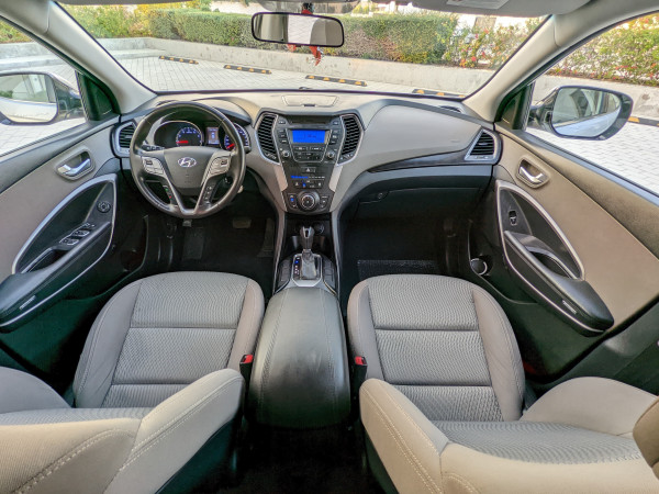 Hyundai Santa Fe 2013/ Silver LHD Petrol AT SUV 4WD view 6