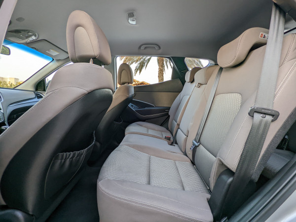 Hyundai Santa Fe 2013/ Silver LHD Petrol AT SUV 4WD view 7