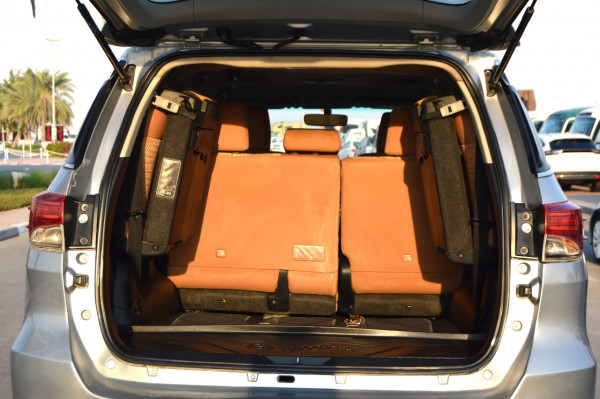 Toyota Fortuner 2018/ Grey LHD Petrol AT SUV 4WD view 5