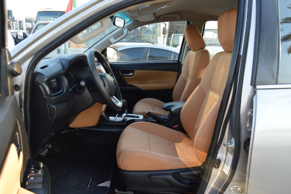 Toyota Fortuner 2018/ Grey LHD Petrol AT SUV 4WD view 9