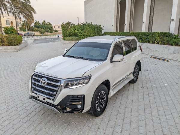 Toyota LAND CRUISER PRADO 2011/ White LHD Petrol AT SUV 4WD view 12