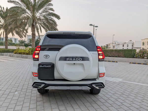 Toyota LAND CRUISER PRADO 2011/ White LHD Petrol AT SUV 4WD view 17