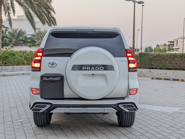 Toyota LAND CRUISER PRADO 2011/ White LHD Petrol AT SUV 4WD view 18