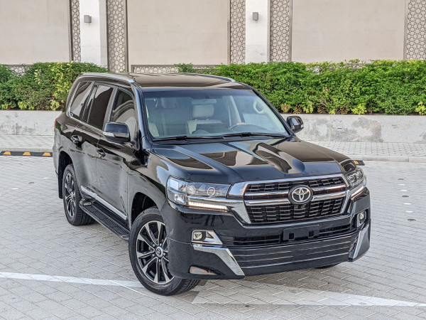 Toyota Land Cruiser 2016/ Black LHD Petrol AT SUV 4WD view 5