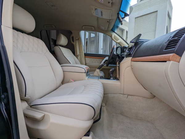 Toyota Land Cruiser 2016/ Black LHD Petrol AT SUV 4WD view 8