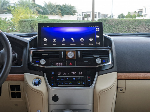 Toyota Land Cruiser 2016/ Black LHD Petrol AT SUV 4WD view 13