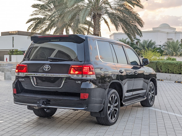 Toyota Land Cruiser 2016/ Black LHD Petrol AT SUV 4WD view 23