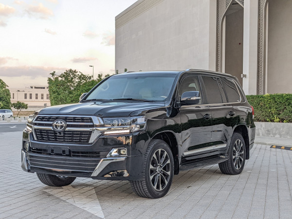 Toyota Land Cruiser 2016/ Black LHD Petrol AT SUV 4WD view 24