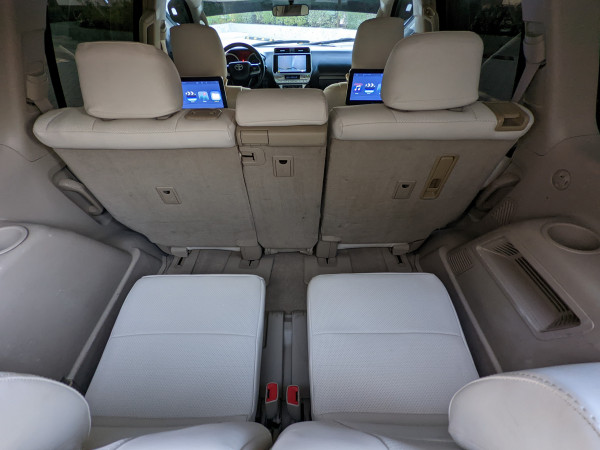 Toyota LAND CRUISER PRADO 2011  Silver LHD Petrol AT SUV 4WD view 7