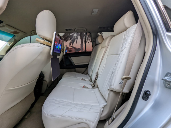 Toyota LAND CRUISER PRADO 2011  Silver LHD Petrol AT SUV 4WD view 10