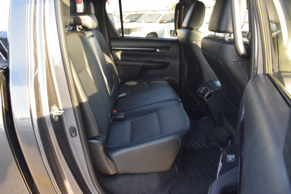 Toyota Hilux 2019  Grey RHD Diesel MT Pickup 4WD view 7