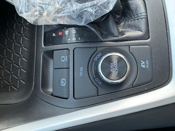 Toyota RAV 4 2021  White LHD Hybrid AT SUV Crossover 4WD view 8