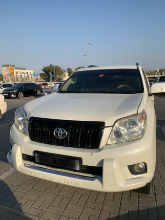 Toyota LAND CRUISER PRADO 2011  White LHD Petrol AT SUV 4WD