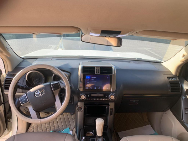 Toyota LAND CRUISER PRADO 2011  White LHD Petrol AT SUV 4WD view 5