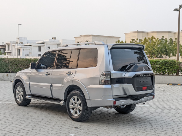 Mitsubishi Pajero 2017  Silver LHD Petrol AT SUV 4WD view 14