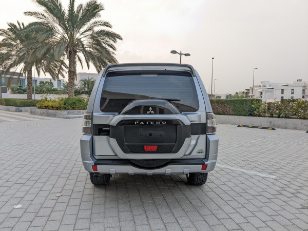 Mitsubishi Pajero 2017  Silver LHD Petrol AT SUV 4WD view 15