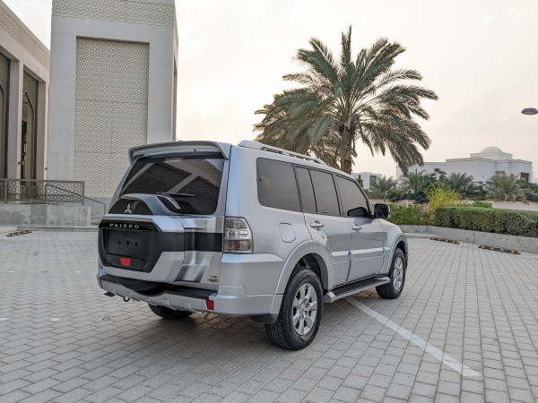 Mitsubishi Pajero 2017  Silver LHD Petrol AT SUV 4WD view 16
