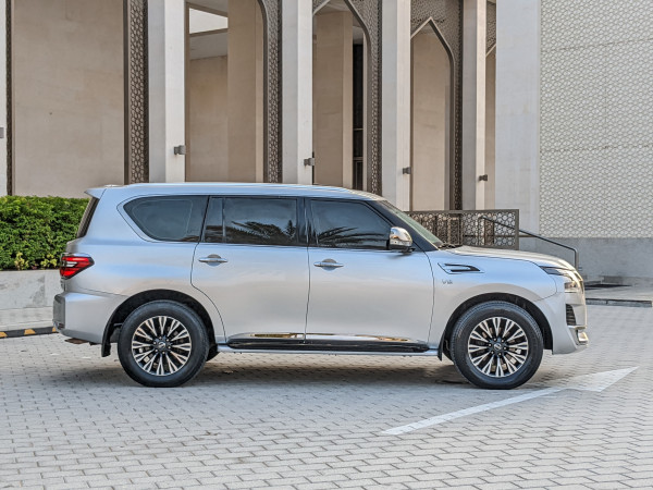 Nissan Patrol 2014  Silver LHD Petrol AT SUV 4WD