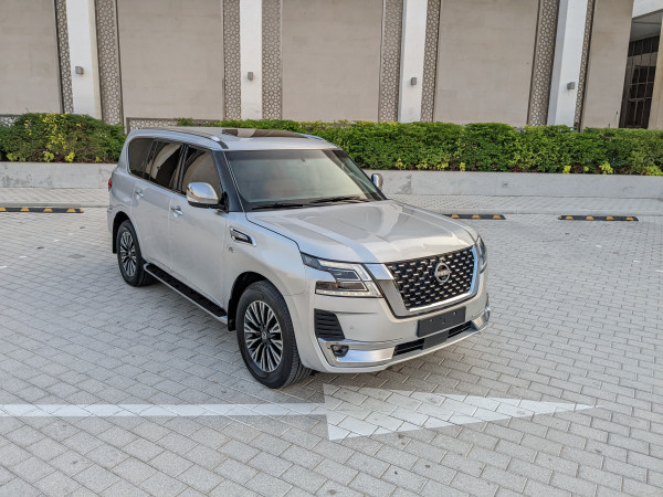 Nissan Patrol 2014  Silver LHD Petrol AT SUV 4WD view 4