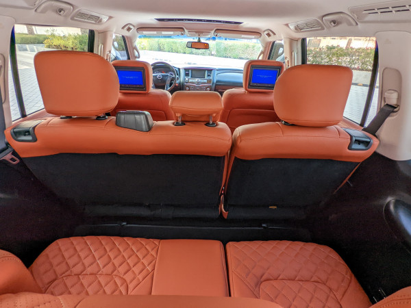 Nissan Patrol 2014  Silver LHD Petrol AT SUV 4WD view 7