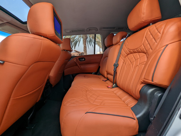 Nissan Patrol 2014  Silver LHD Petrol AT SUV 4WD view 9
