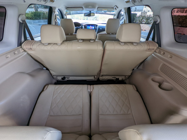 Mitsubishi Montero 2016/ Maroon LHD Petrol AT SUV 2WD view 9