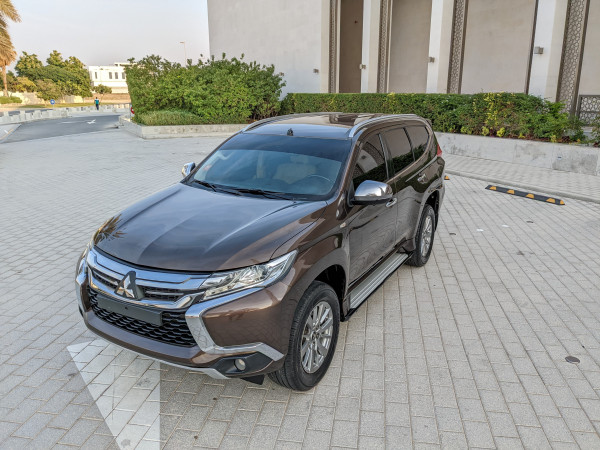 Mitsubishi Montero 2016/ Maroon LHD Petrol AT SUV 2WD view 12
