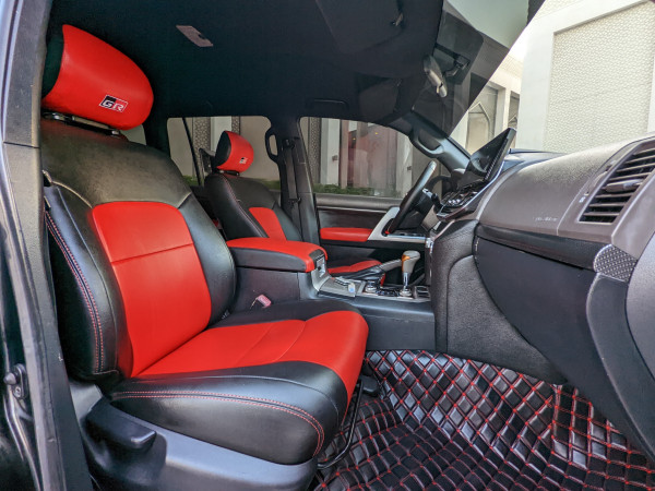 Toyota Land Cruiser 2013  Black LHD Petrol AT SUV 4WD view 9
