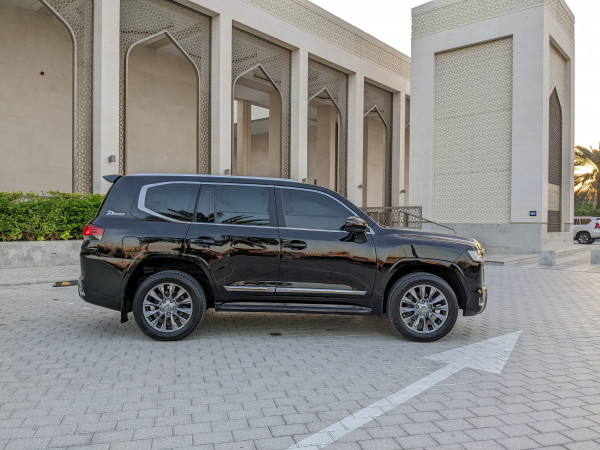 Toyota Land Cruiser 2013  Black LHD Petrol AT SUV 4WD view 23