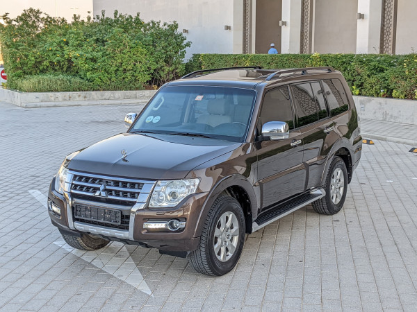 Mitsubishi Pajero 2017  Maroon LHD Petrol AT SUV 4WD view 15