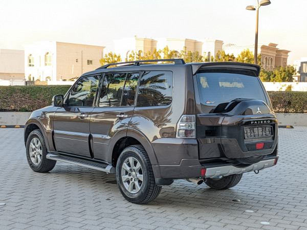 Mitsubishi Pajero 2017  Maroon LHD Petrol AT SUV 4WD view 18