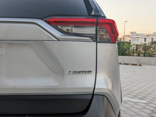 Toyota RAV 4 2019  Silver LHD Petrol AT SUV Crossover 2WD view 12