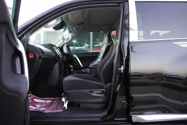 Toyota LAND CRUISER PRADO 2018  Black RHD Diesel AT SUV 4WD view 27